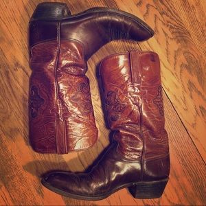 Authentic LUCCHESE western boots — size  9D